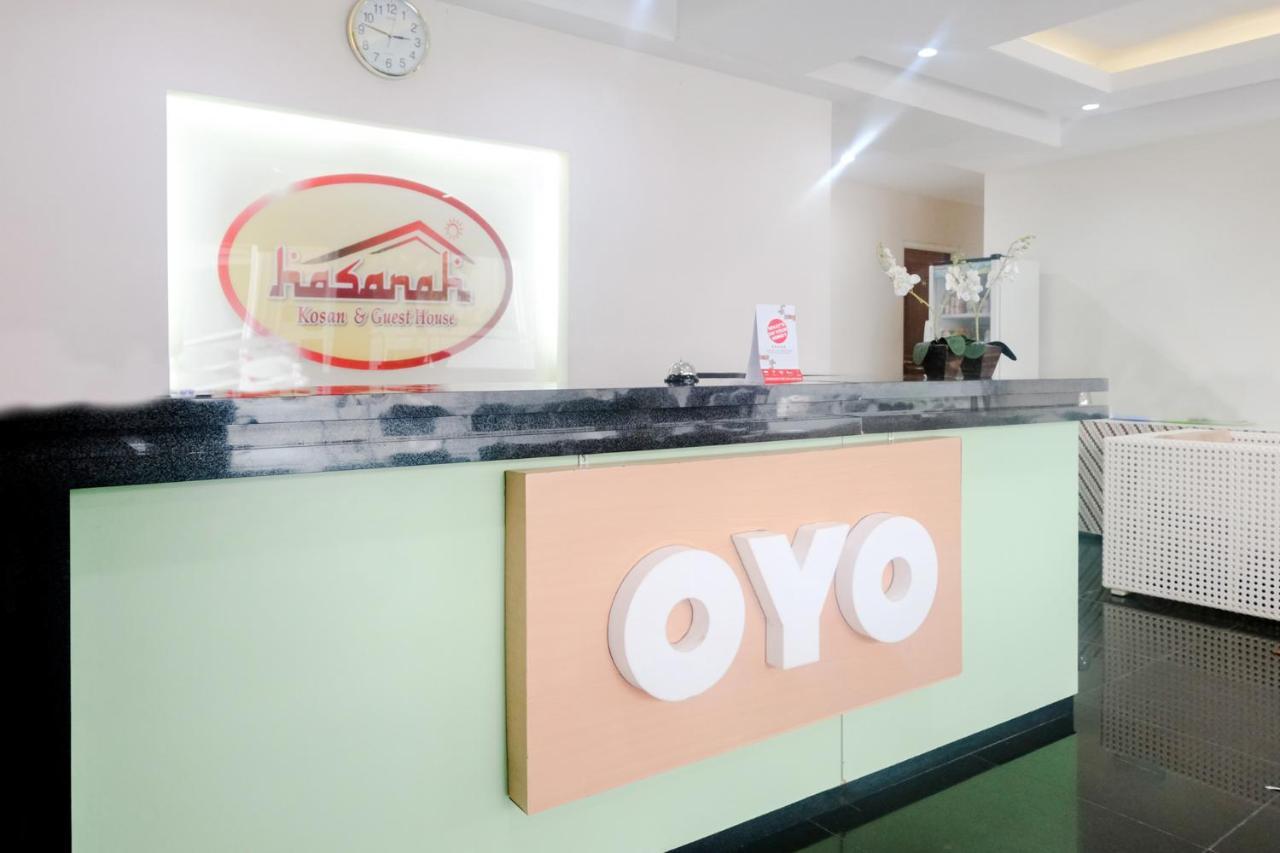 מאלאנג Oyo 696 Hasanah Guest House Syariah De Saphire מראה חיצוני תמונה